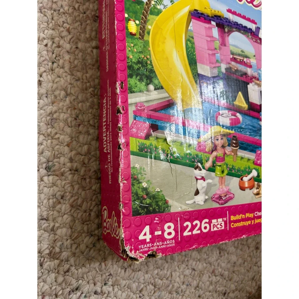 Mega Bloks Barbie Build n Play Chelsea Pool Party 80136 226 Pcs New in Box